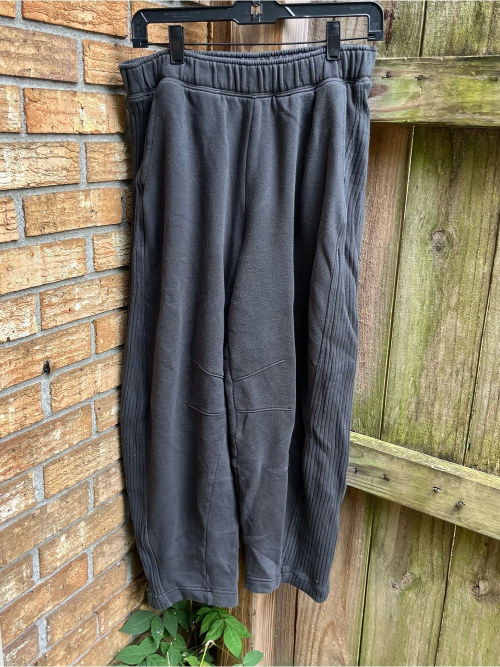 Aerie Charcoal Barrel Leg Rib-Detail Sweatpants
